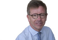 Robin Hindle Fisher Headshot V2